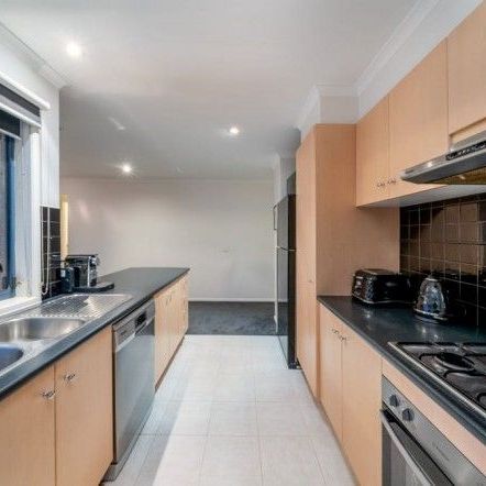 Contemporary Family Living in a Prime Lynbrook Location - Photo 1