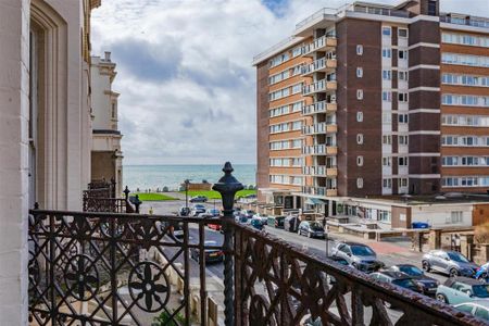 3 bedroom apartment to rent - Photo 3