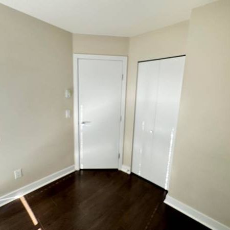 Modern South Surrey 2 beds/2 full bath plus a den townhouse - Photo 4