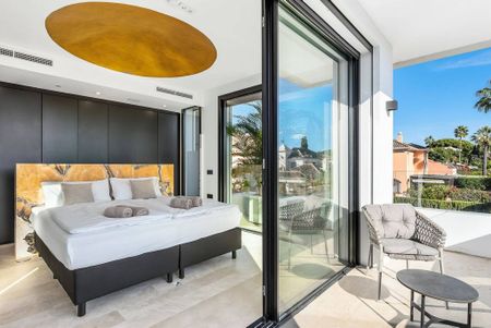 Luxury Villa for rent in The Golden Mile, Marbella, Andalusia - Photo 3