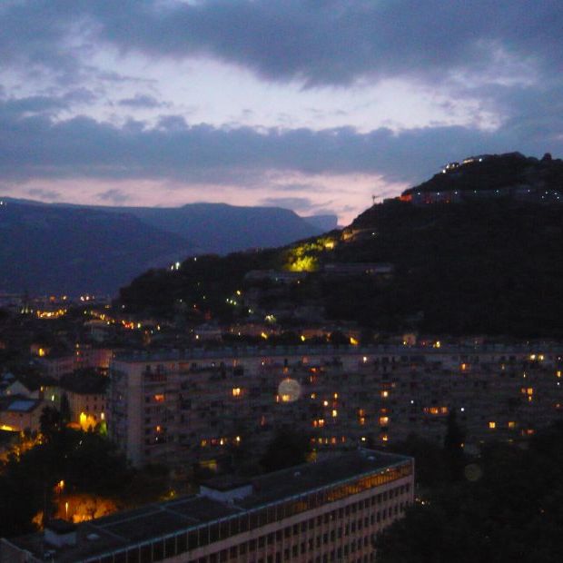 Appartement T3 à GRENOBLE - Photo 1