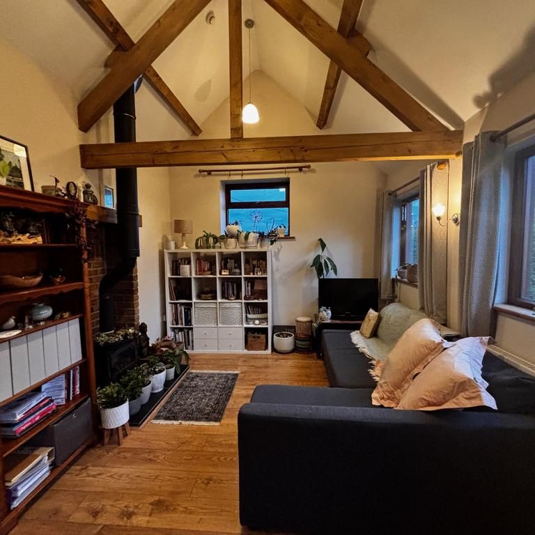 2 bedroom detached bungalow to rent - Photo 1