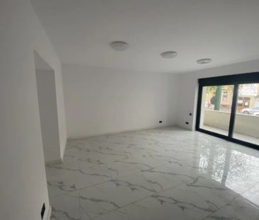 Cladire de biouri/ clinica cu o suprafata de 800 mp D+P+1E+M . - Fotografie 1