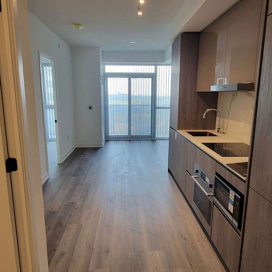 For Lease - 8 Interchange Way Unit# 1110 Tower C, Vaughan, Ontario - Photo 1