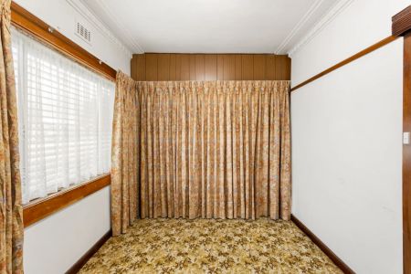 Comfortable Family Home Near Merlynston & Batman Stations - Photo 4