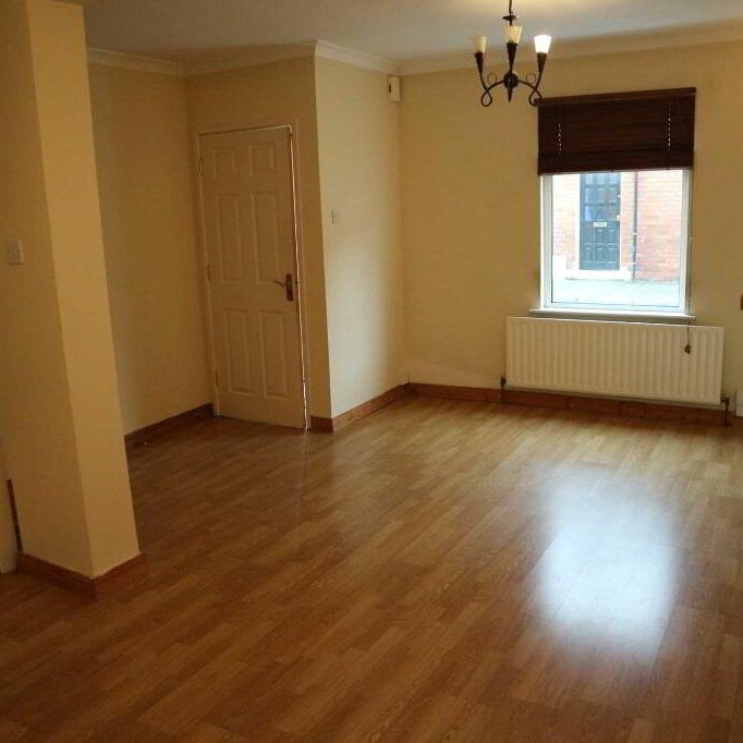 4 Devon Drive, Sydenham, Belfast, BT4 1LF - Photo 1