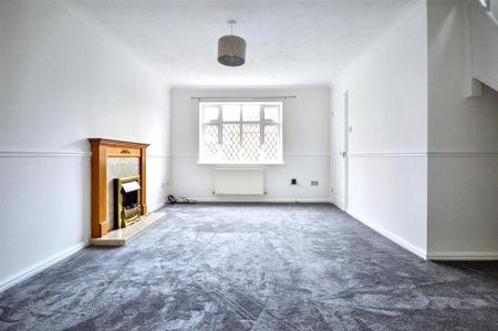 3 bedroom semi-detached house to rent - Photo 3