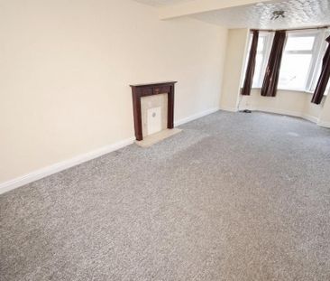 3 bedroom terraced house to rent - Photo 6