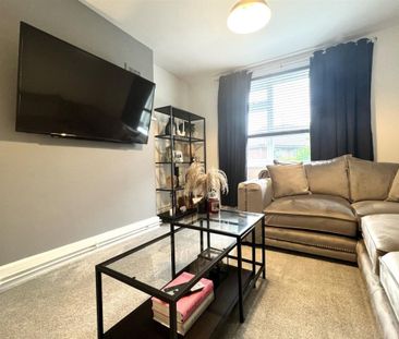 Old Street, Sheffield - Photo 4