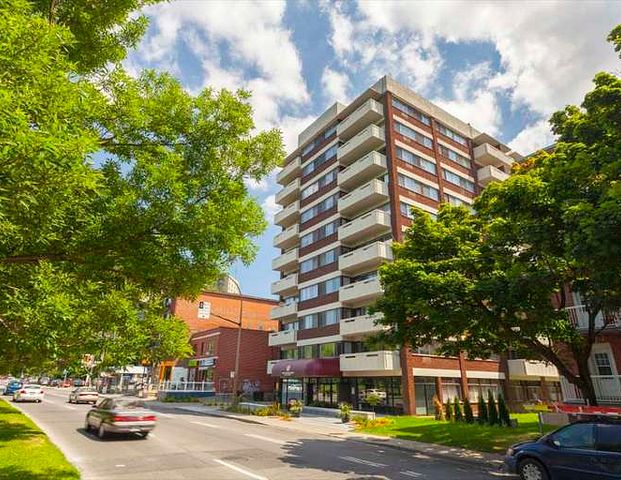 Cote-des-Neiges Apartments | 4760 Chemin de la Côte-des-Neiges, Montreal - Photo 1