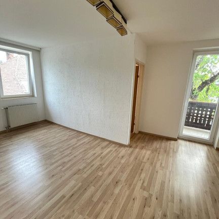 Zentral gelegene gemütliche Mietwohnung in der St. Peter Hauptstraße zu vermieten. - Photo 1