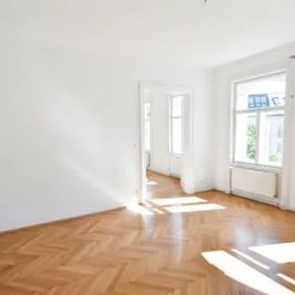 WG geeignet: 4-Zimmer-Wohnung mit zwei Bädern - Photo 1