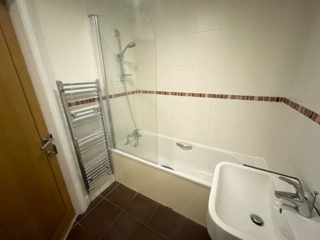 2 Bedroom Apartment - Photo 4