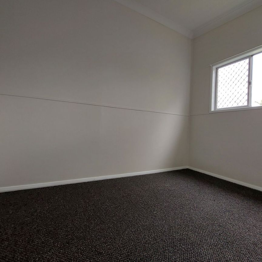 Modern 2 Bedroom Unit - Photo 1