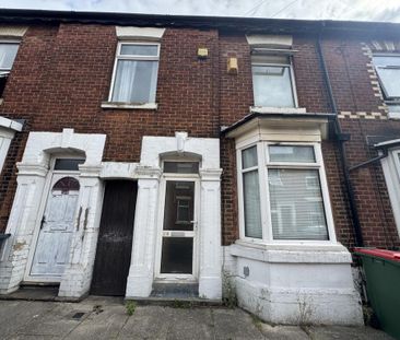 2 bedroom terraced house to rent - Photo 4
