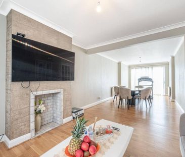 3 bedroom semi-detached house to rent - Photo 5
