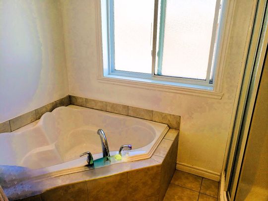 Rue Marcil, J5W 0A4, L'Assomption - Photo 1