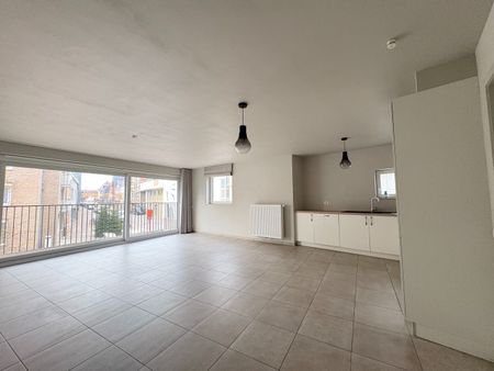 Recent nieuwbouwappartement in hartje Torhout - Foto 3