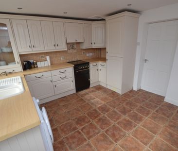 2 Bedroom Town House - Photo 3