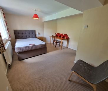 4 Bed Student Accommodation - Photo 5