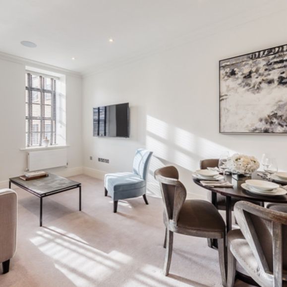2 Bedroom Apartment, London - Photo 1