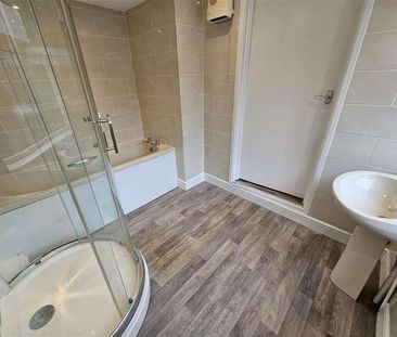 Headlands, Kettering, Northants, NN15 - Photo 6