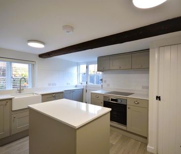 3 bedroom terraced house to rent - Photo 3