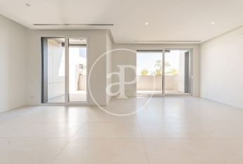 Triplex penthouse for rent in La Finca