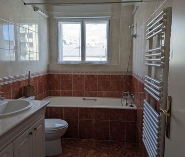 Appartement COURBEVOIE - 4 pièces - 72 m2 - Photo 4