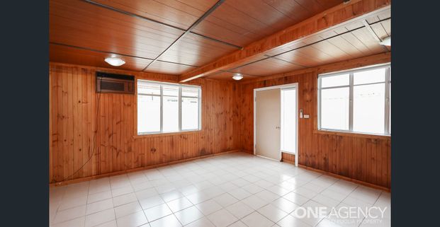 1 Bedroom granny flat with bonus bedroom/study and private outdoor space - Photo 1