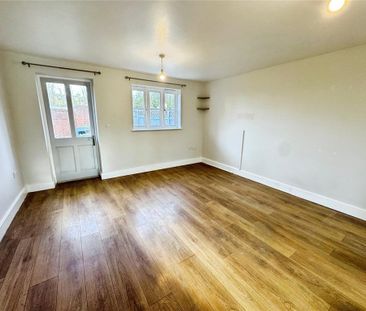 2 bedroom maisonette to rent - Photo 5