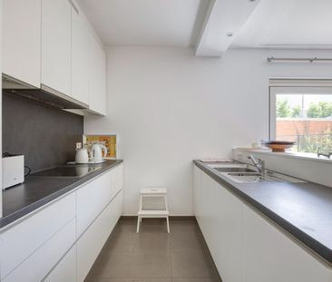 Prachtig gelijkvloers appartement met ruime tuin - Photo 4