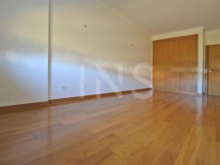 Apartamento T4 em Lisboa - Photo 4