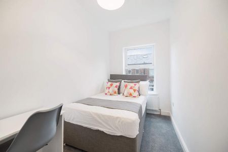 3 bedroom terraced house to rent - Photo 5