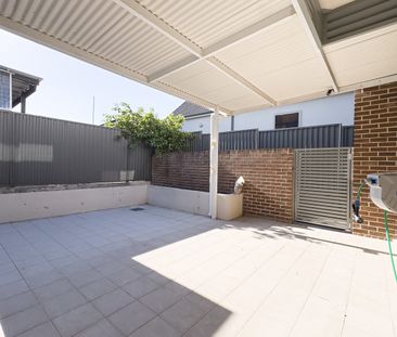 Auburn Townhouse For Lease - Photo 3