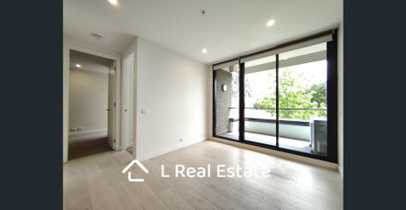 2B2B Apartment in Malvern East's Chic for Rent - Photo 2