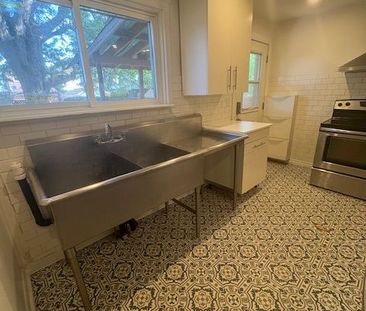 For Lease - 89 SHAW Street, Hamilton, Ontario - Photo 5