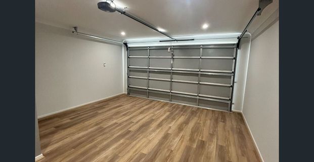 Modern Family Home – Spacious, Stylish & Low Maintenance - Photo 1