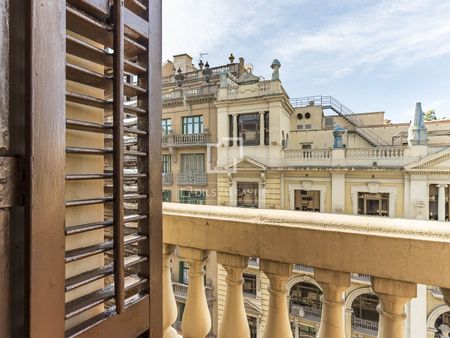 Excellent 4 Bedroom apartment for rent in El Born, Barcelona - Foto 2