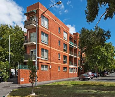 6/25 Barkly Street, Carlton VIC 3053 - Photo 1