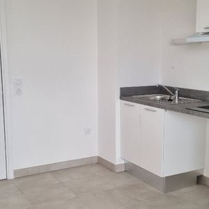 Studio - 25 m² - CASTELNAU-LE-LEZ, - Photo 2