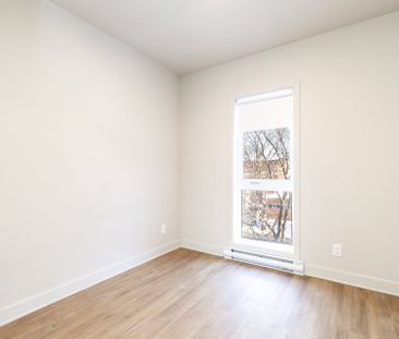 2042 Rue Dufresne, Montréal - Photo 2