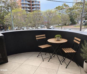 Luxury 2-Bedroom Apartment in Central Maroubra - Photo 5