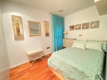 Carrer de Sant Vicent Màrtir, Valencia, Valencian Community - Photo 4