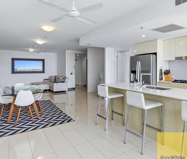 Coastal Living - Partially Furnished Apartment Opposite the Broadwater - Photo 1