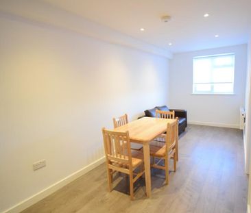 1 Bed Flat, Brent Street, NW4 - Photo 1