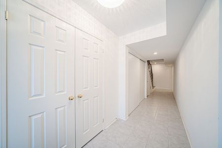 For Lease - 77 Ness Drive, Richmond Hill, Ontario - Photo 4