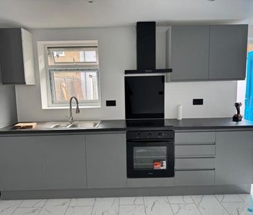 Studio Flat, Pinner View, HA1 - Photo 2