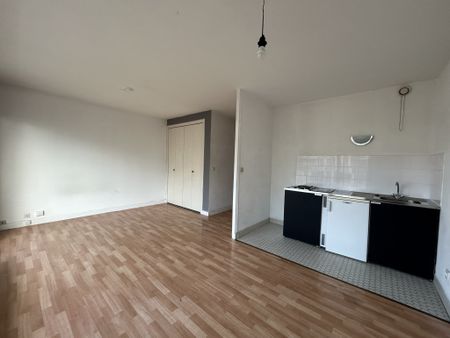 Location Appartement 1 pièce 26m² REIMS 51100 - Photo 4