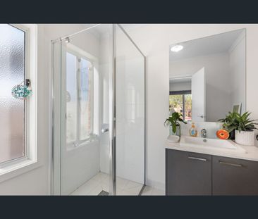 25 Garden Drive, Epsom, Vic 3551 - Photo 2